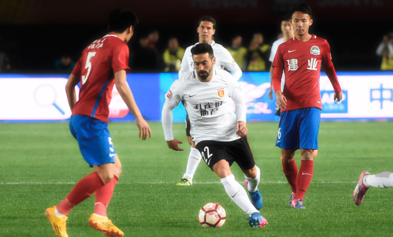 China: el Pocho Lavezzi volvió a jugar tras ocho meses de inactividad