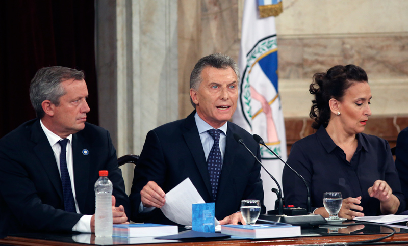 La realidad de Macri que se contrapone con la del país