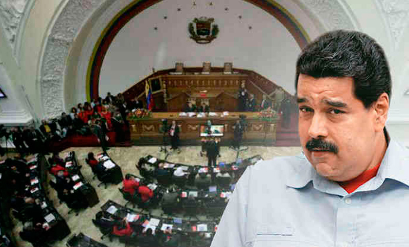 Parlamento venezolano acusa a Maduro de dar un «golpe de Estado»