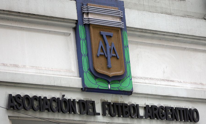 Los jugadores ganaron la pulseada, la AFA confirmó que no habrá fútbol