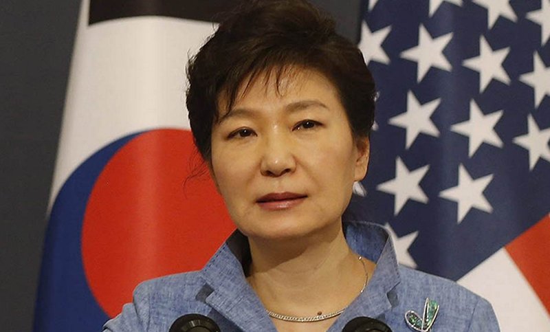 La ex presidenta Park fue arrestada por corrupción tras maratónica sesión