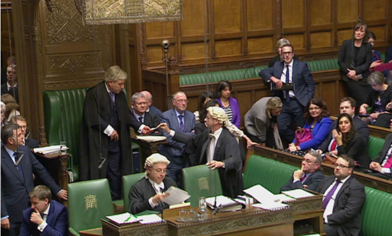 El Parlamento británico aprobó la ley para activar el Brexit