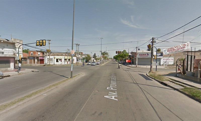 Joven chocó contra un camión y los amigos le dieron una paliza al conductor