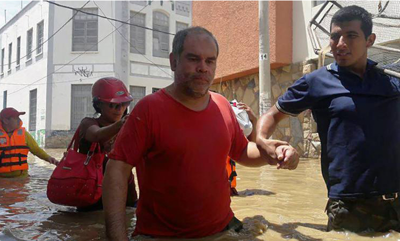 Al menos 97 muertos y 124.000 damnificados por las inundaciones en Perú