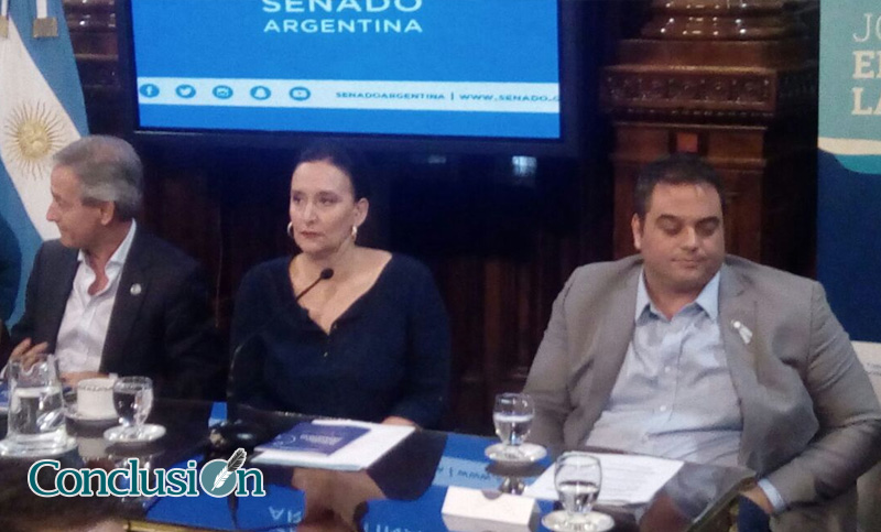Triaca opinó sobre el paro del 6 de abril y abordó temas de producción y empleo