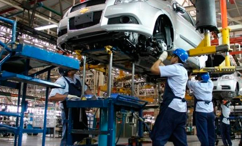 Recesión: cayó un 5% la demanda industrial de energía
