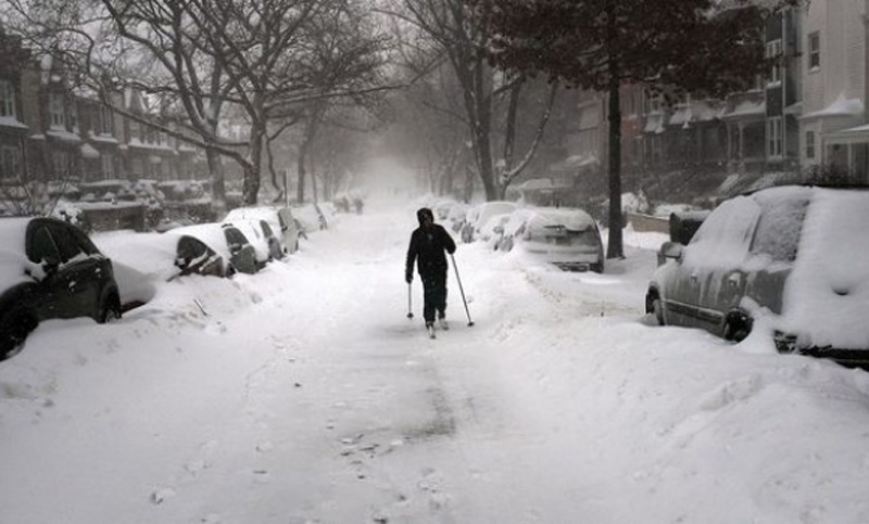 La tormenta Stella azota la costa este de Estados Unidos