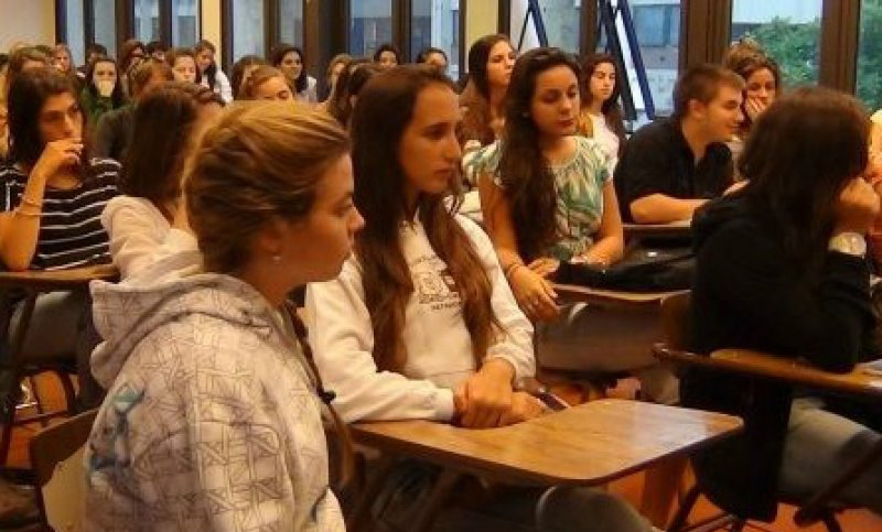 UNR: se lanzó la inscripción para las becas estudiantiles