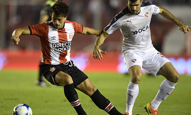 Independiente y Estudiantes, empataron en un partido emotivo