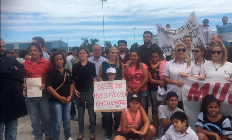 Trabajadores de General Motors y el edil Comi estarán en el Ministerio de Trabajo