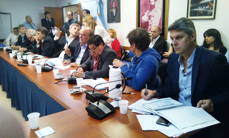 Diputados: pequeñas y medianas empresas buscan protección de la industria y trabajo