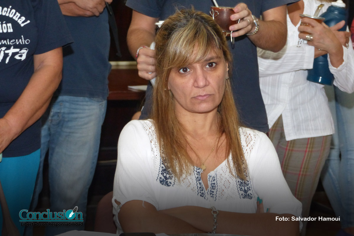 Lorena Gimenez sufrió heridas por un intento de robo en barrio Tablada