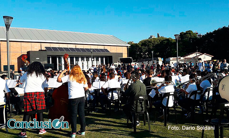 La Escuela Orquesta Barrio Ludueña en la apertura de la nueva edición del Programa Ingenia