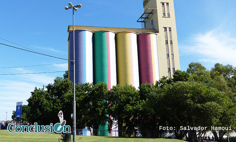 Fue detenido por exigir dinero a automovilistas que estacionaban en la zona de los Silos Davis