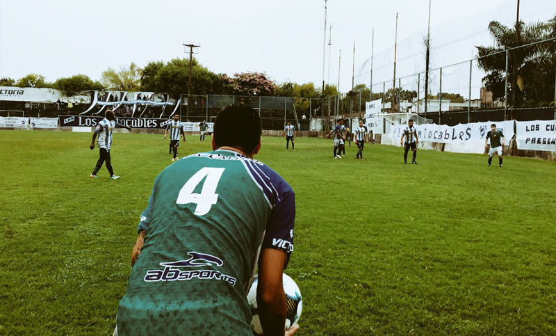 Argentino ganó un duelo clave en la lucha por el ascenso