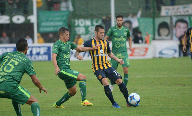 En un partido de ida y vuelta, Central empató 2 a 2 con Sarmiento