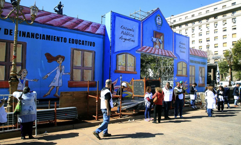 La Escuela Itinerante obtuvo prórroga hasta el 5 de mayo para seguir en Congreso