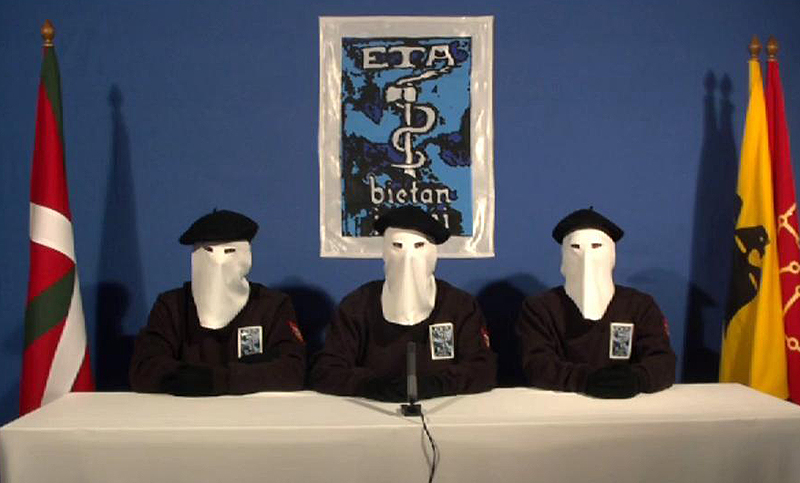 ETA declara que ya es una organización desarmada antes de entregar su arsenal
