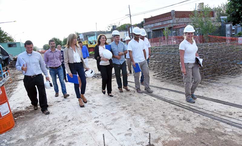 Continúan las obras de remodelación sobre avenida Rivarola