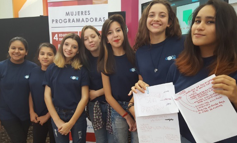 Realizaron una hackaton de mujeres para abordar problemas sociales