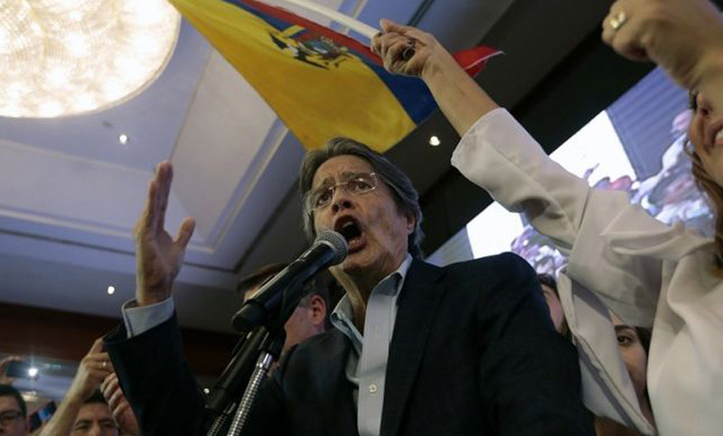 Ecuador: multan a siete medios por no publicar investigación sobre Lasso