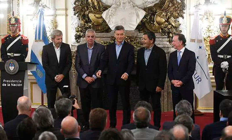 Macri pidió trabajar más días, pero eso no significa mayor crecimiento