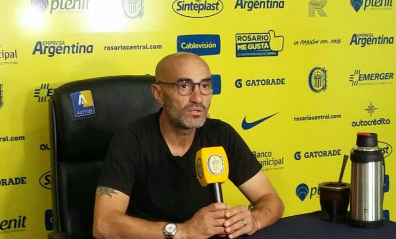 «Prefiero perder arriesgando, que esperando atrás al rival»