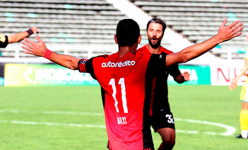Todavía sueña: Newell’s hundió a Aldosivi y se puso a tiro de Boca