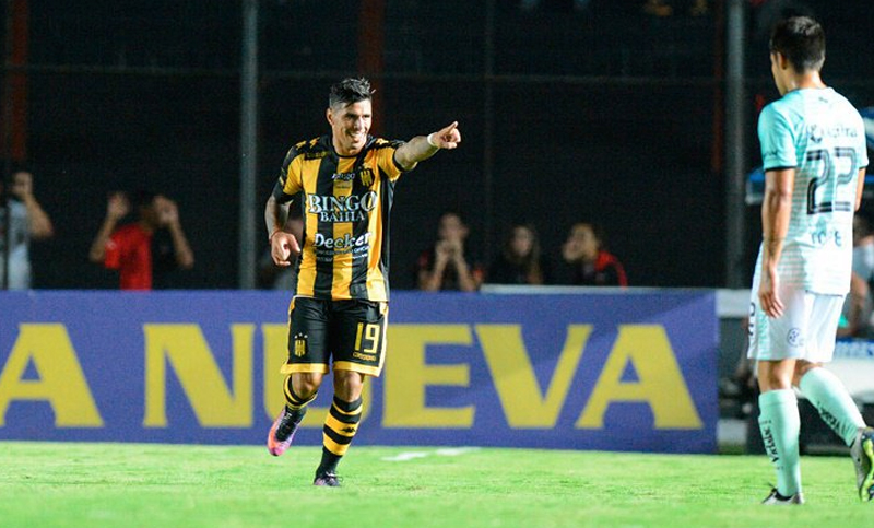 Olimpo le ganó un duelo clave a Patronato y salió de la zona de descenso