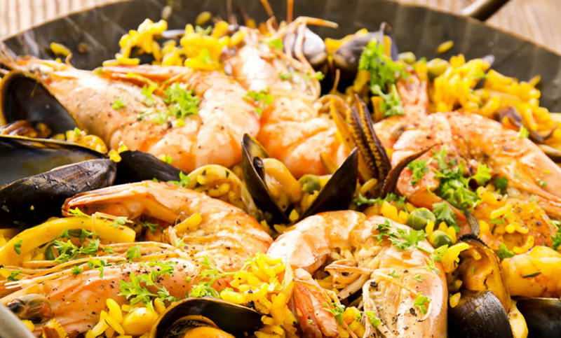 En Pascua no tiene que faltar la paella