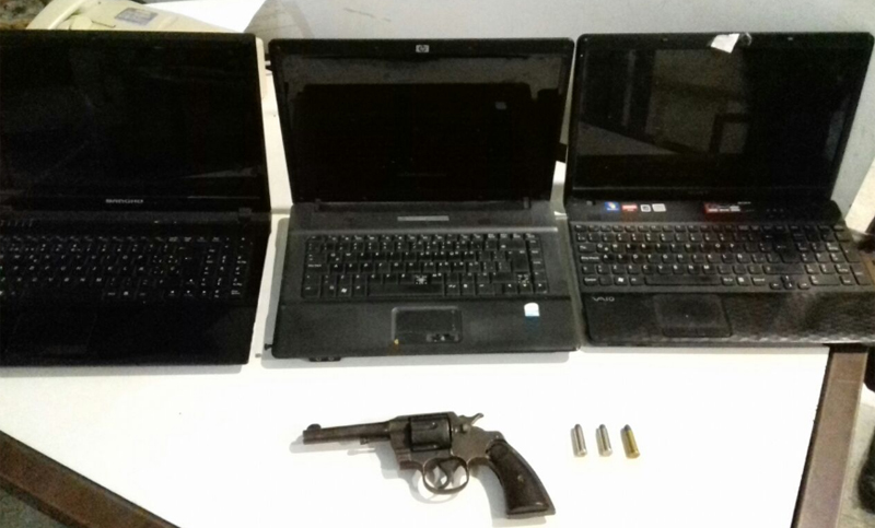 Delincuentes detenidos tras cometer un escruche en una vivienda en zona norte