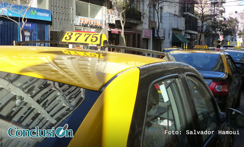 Hay principio de acuerdo para un aumento en la tarifa de taxis