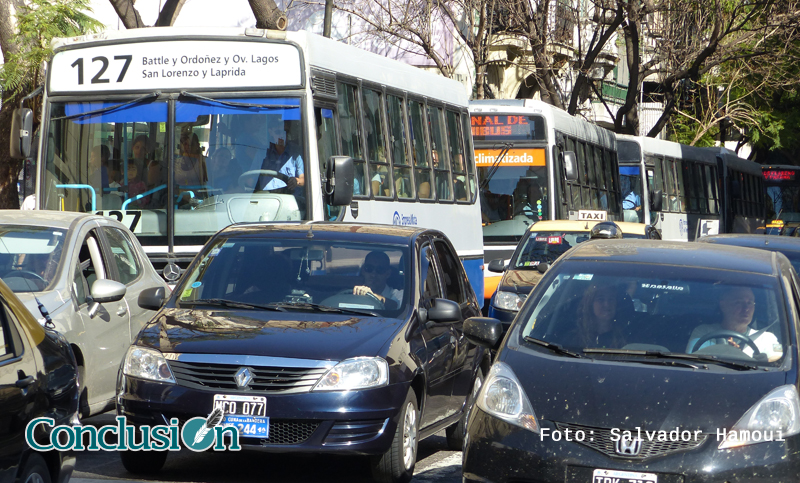 Giuliano propone una aplicación para encontrar estacionamiento en la ciudad