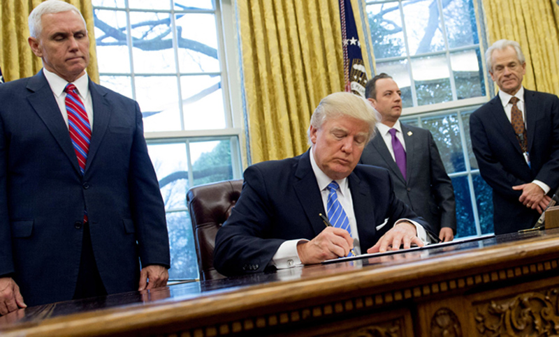 Trump: 100 días como presidente, un caótico descubrimiento del poder