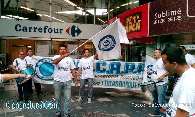 Protesta de trabajadores de vigilancia y custodia por despidos arbitrarios