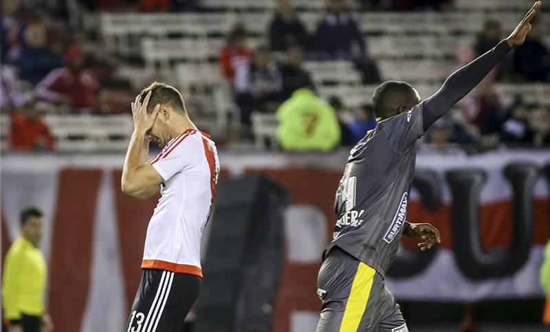 River cayó en casa y no pudo ubicarse como el mejor de la fase