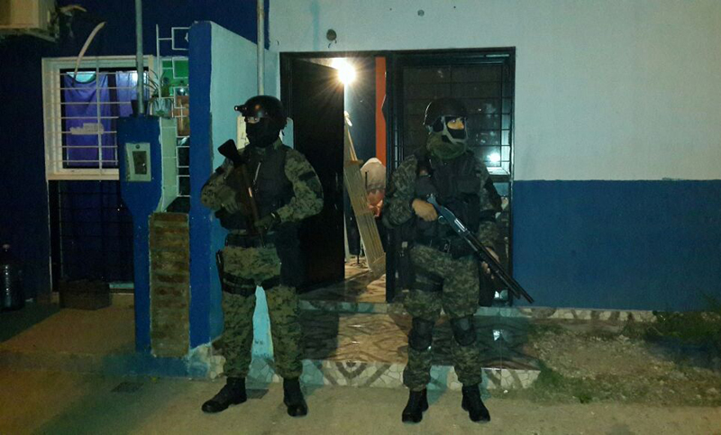 Cinco allanamientos y tres detenidos por un intento de asesinato