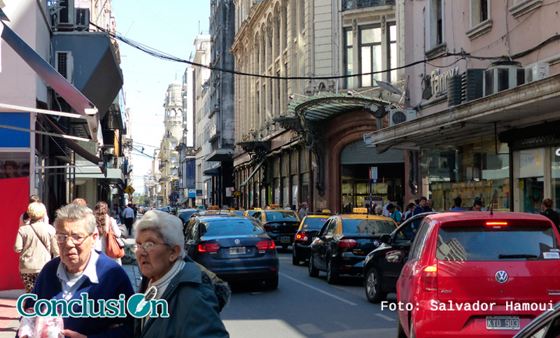 Comerciantes del centro buscan tener su propia tarjeta de crédito