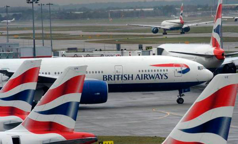 También ocurre en Inglaterra: British Airways dejó varados a 300.000 pasajeros