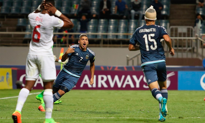 Argentina hizo su parte: goleó a Guinea y debe esperar resultados