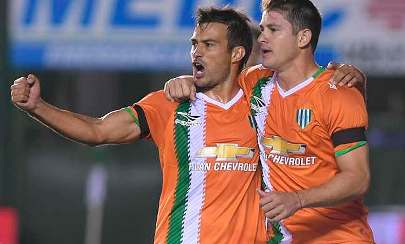 Banfield visita Tucumán para acercarse a la cima