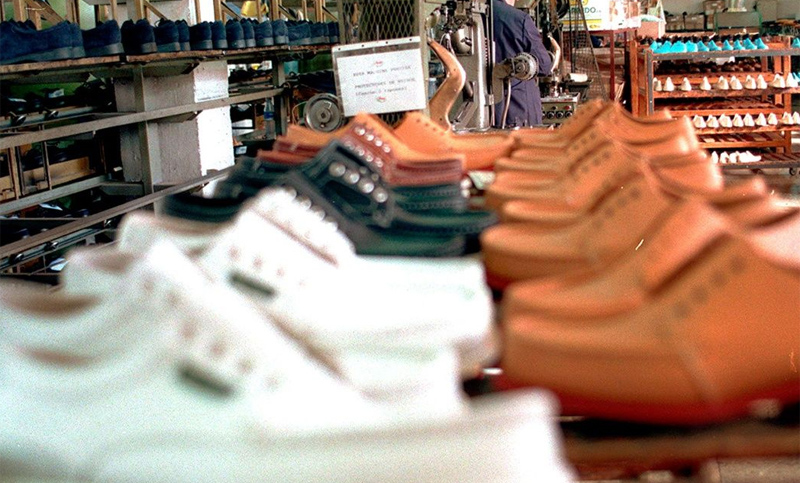 Según la consultora IES, los precios en el calzado subieron un 22 por ciento