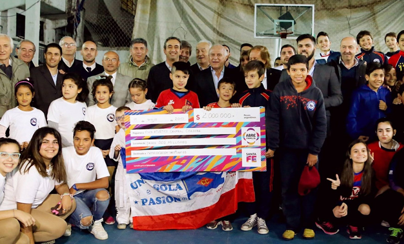 El Gobierno provincial aportó 2 millones de pesos al club Central Córdoba