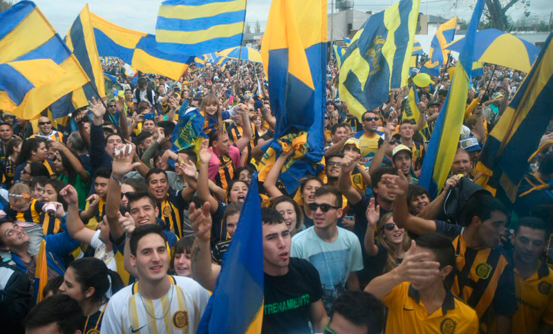 Los hinchas canallas alentaron al plantel en Arroyo Seco