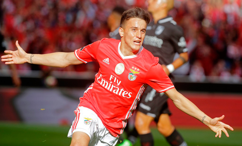 Cervi marcó en la goleada que le dio un nuevo título a Benfica