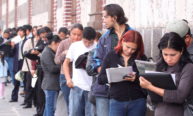 Controversia en torno a las políticas nacionales de generación de empleo joven