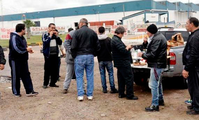 Bloqueo en La Campagnola por despido de trabajadores
