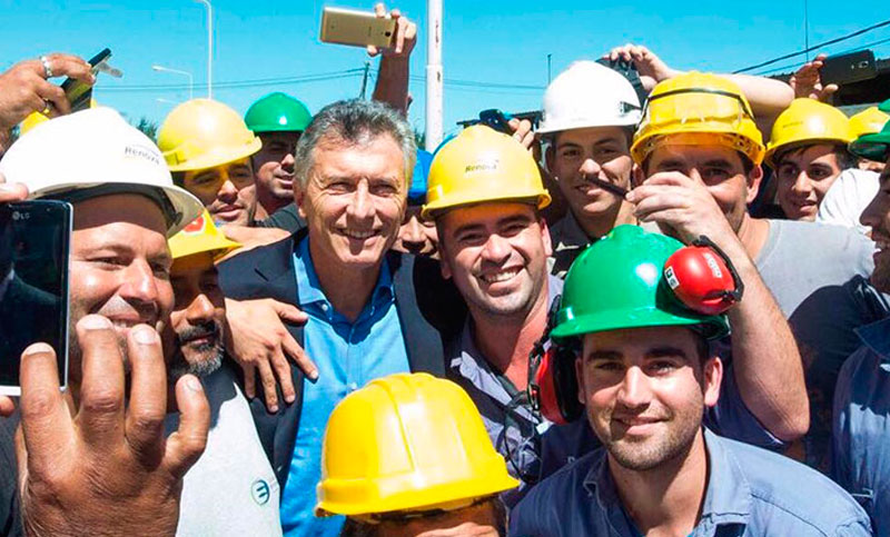 El saludo del presidente Macri a los trabajadores argentinos