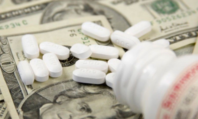 «Los medicamentos aumentaron por encima de sueldos y jubilaciones»