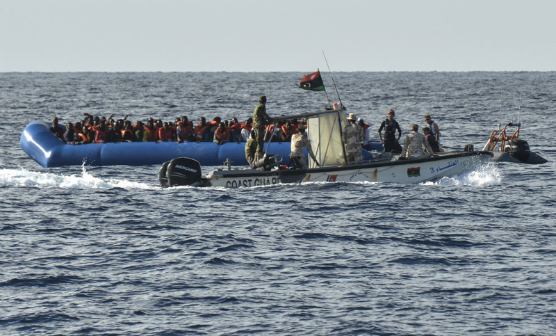 Decenas de migrantes muertos en un nuevo drama en el Mediterráneo